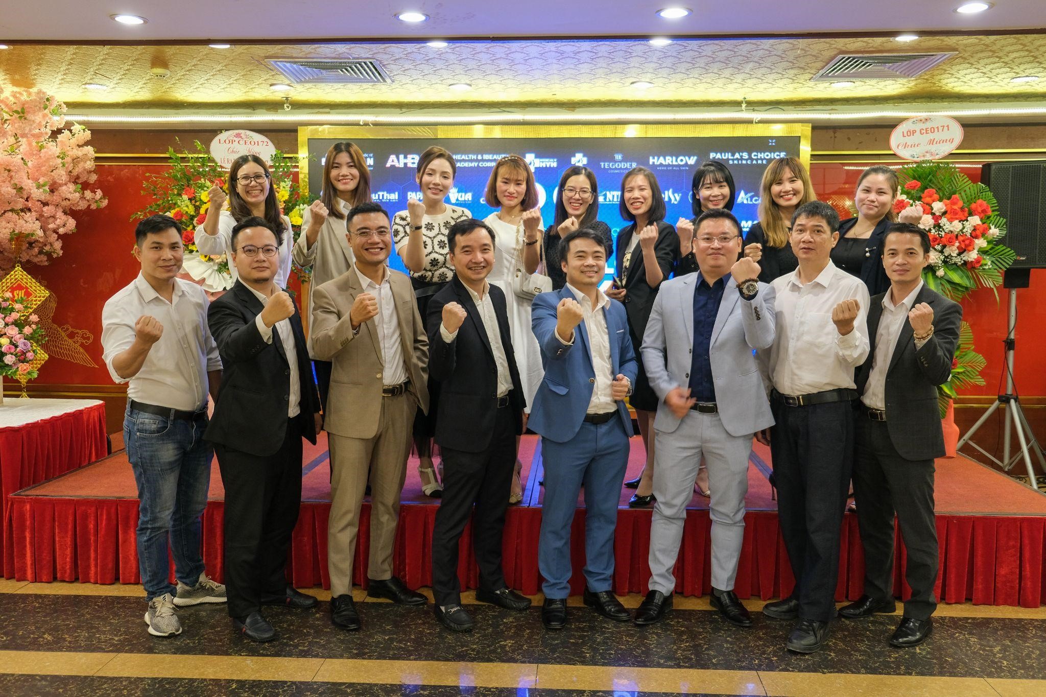 ha-noi-le-ra-mat-lop-chro-42